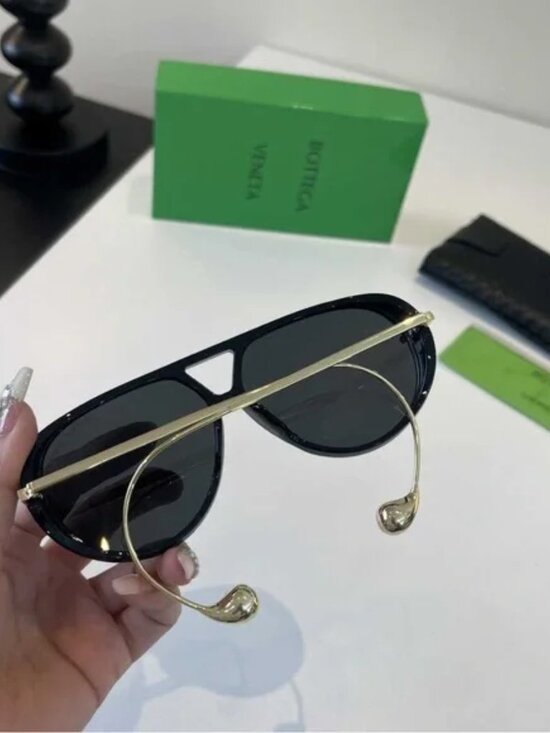 Bottega Veneta Aviator Sunglasses Black Frame Gold Temples Dark Lenses